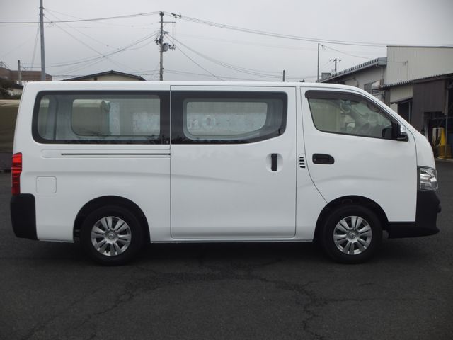 NV350 CARAVAN 4WD