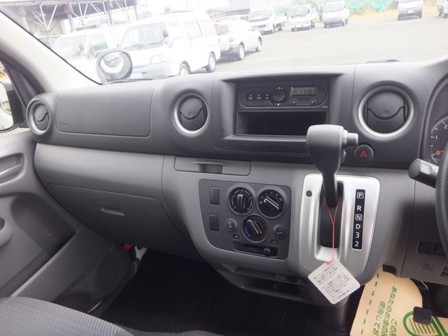 NV350 CARAVAN 4WD