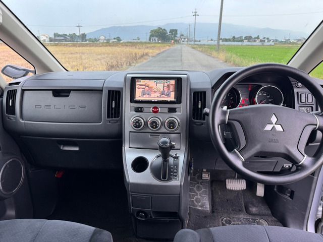 DELICA D:5 2WD