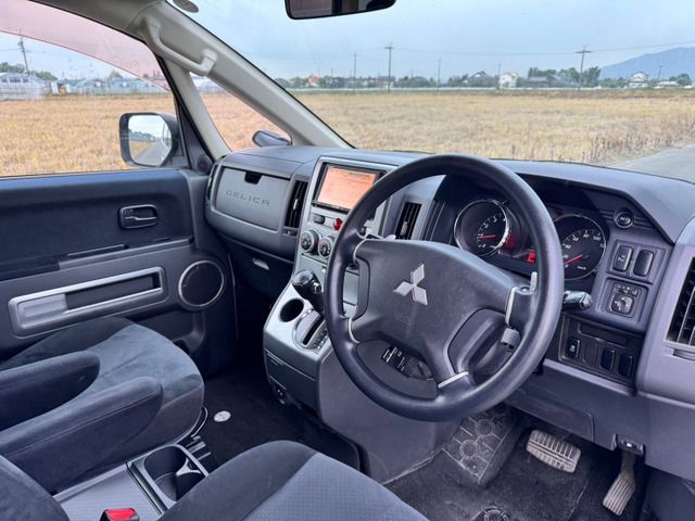 DELICA D:5 2WD