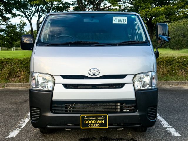 HIACE van 4WD