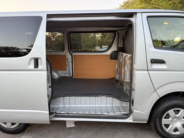 HIACE van 4WD