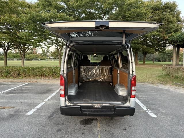 HIACE van 4WD