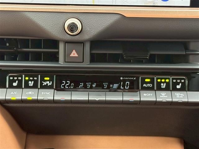 CROWN SPORT