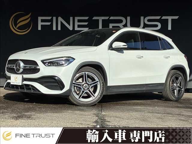 MERCEDES BENZ GLA class