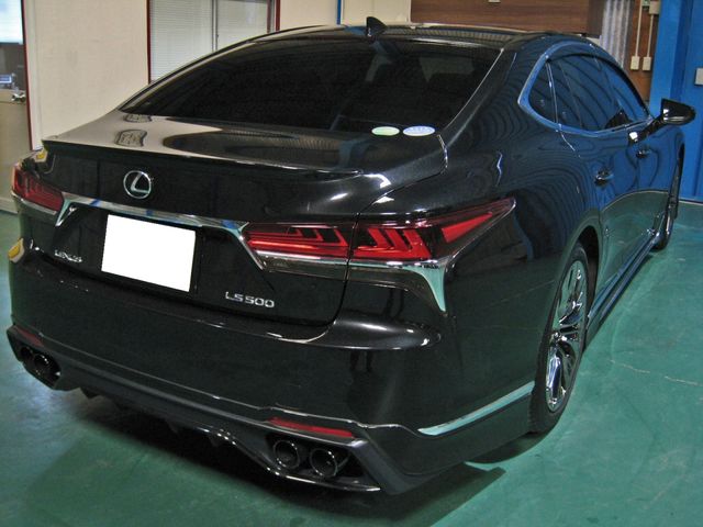LEXUS LS500