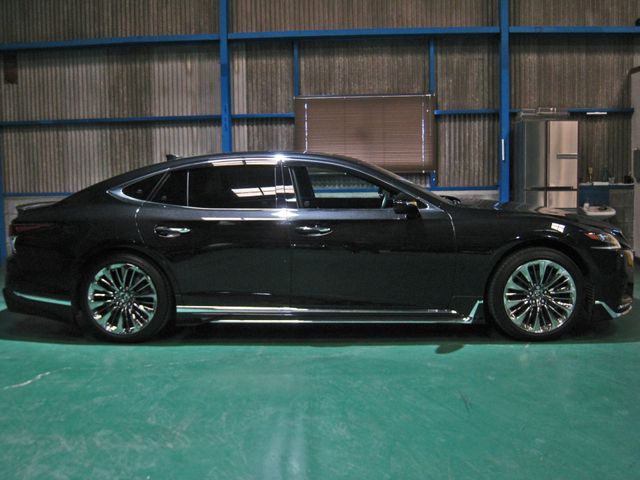 LEXUS LS500