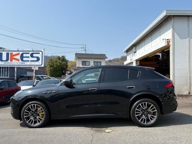 MASERATI Grecale