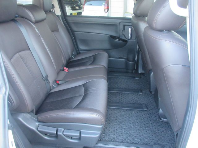 ELGRAND  4WD