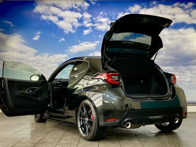 GR YARIS