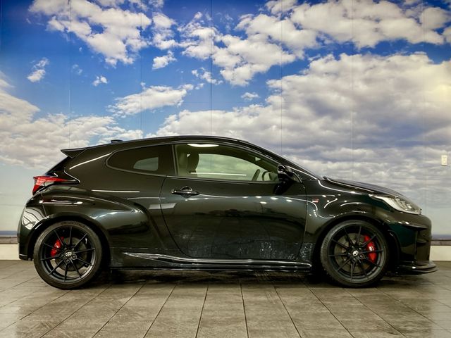 GR YARIS