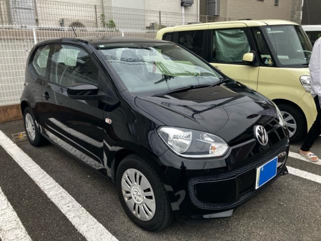 VOLKSWAGEN up!