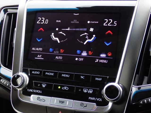 CROWN sedan hybrid