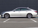 CROWN sedan hybrid