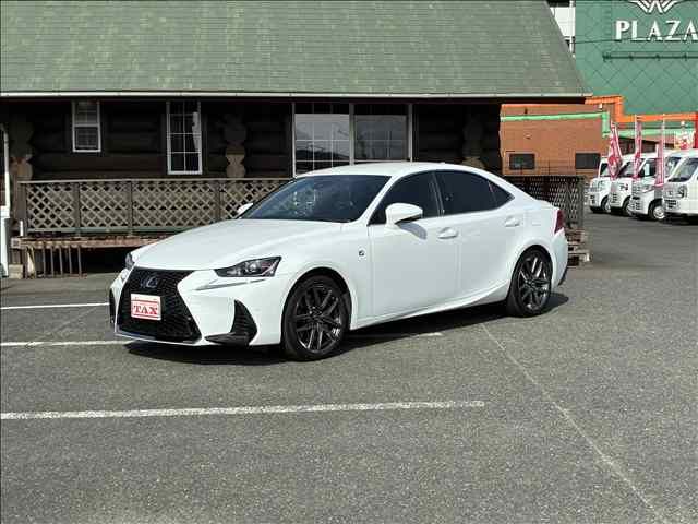 LEXUS IS200t
