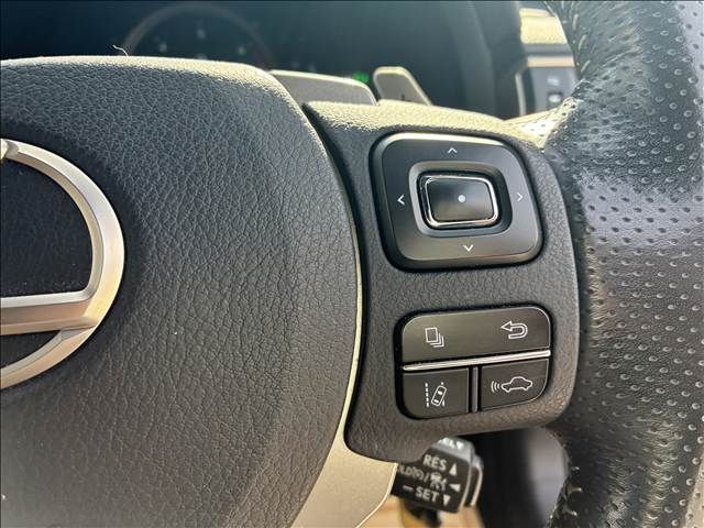 LEXUS IS200t