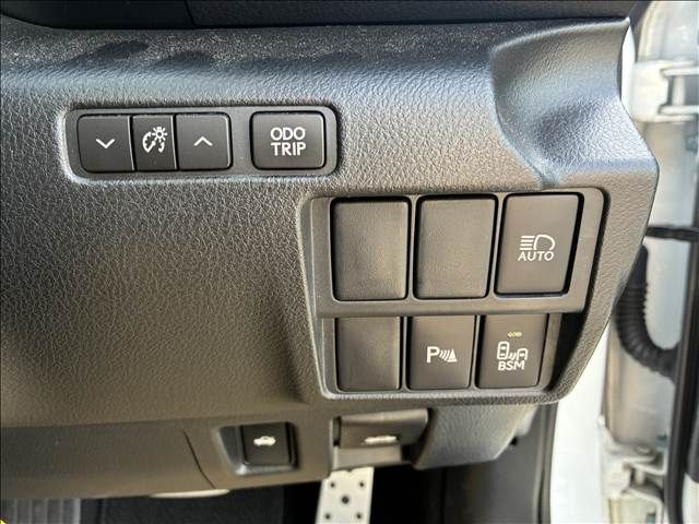 LEXUS IS200t