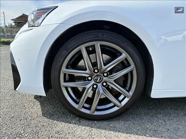LEXUS IS200t