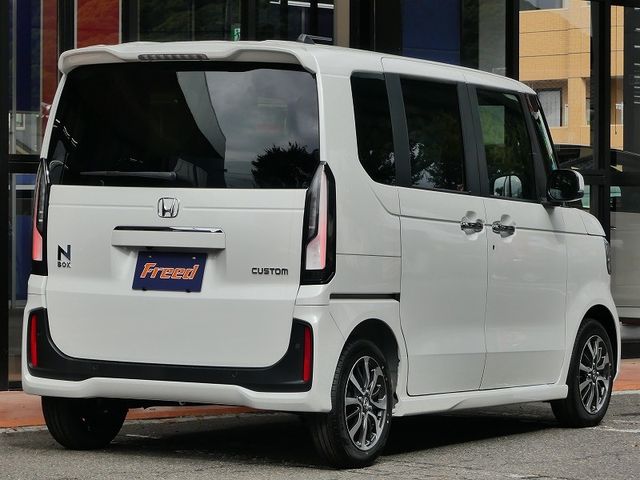 N-BOX CUSTOM
