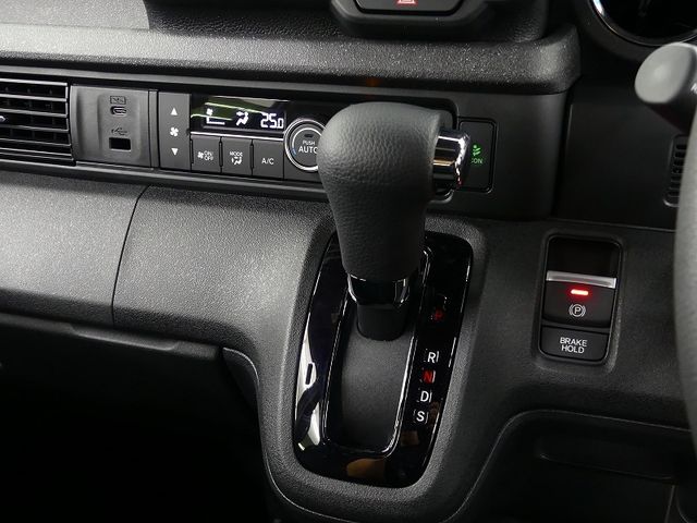 N-BOX CUSTOM
