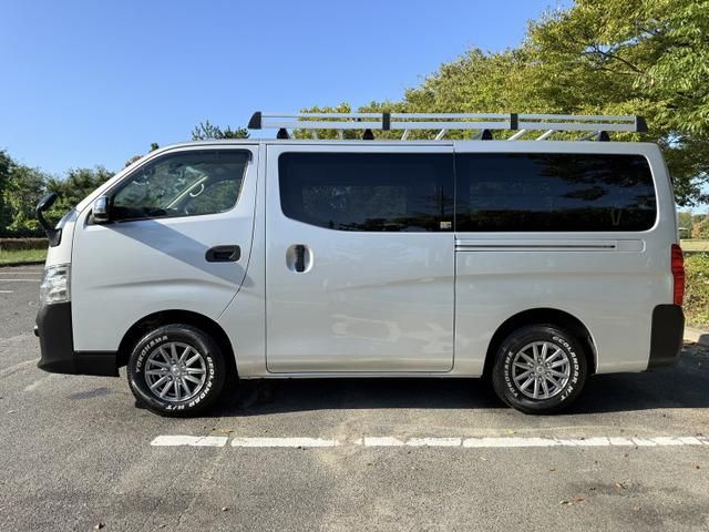 NV350 CARAVAN 4WD