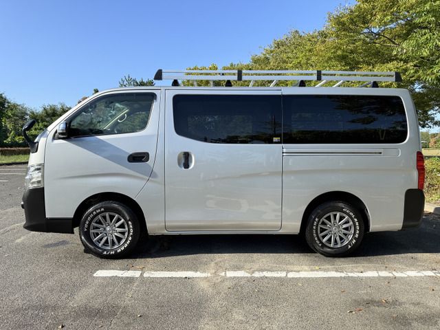 NV350 CARAVAN 4WD