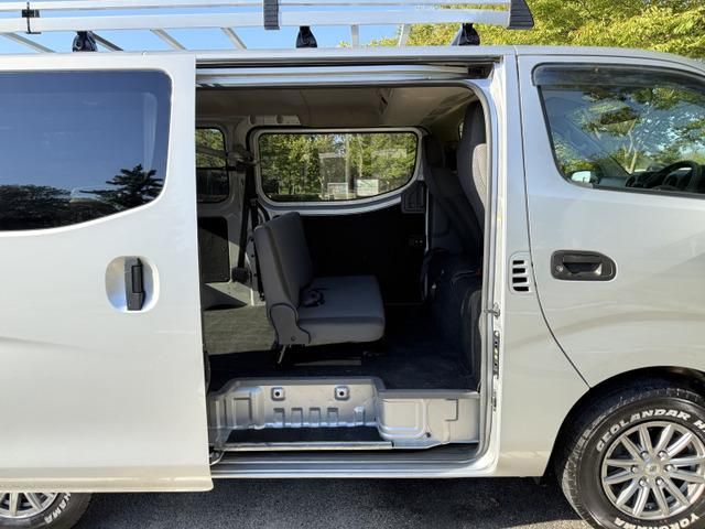 NV350 CARAVAN 4WD