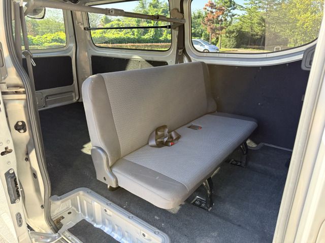 NV350 CARAVAN 4WD
