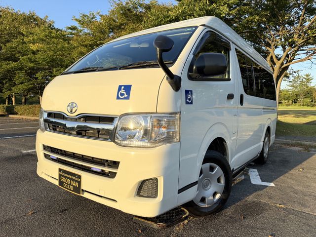 HIACE van 4WD