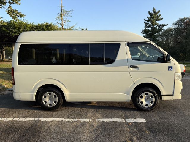 HIACE van 4WD
