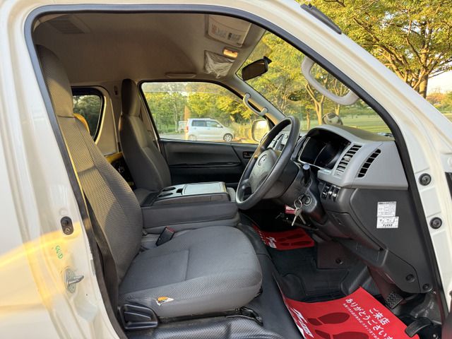 HIACE van 4WD