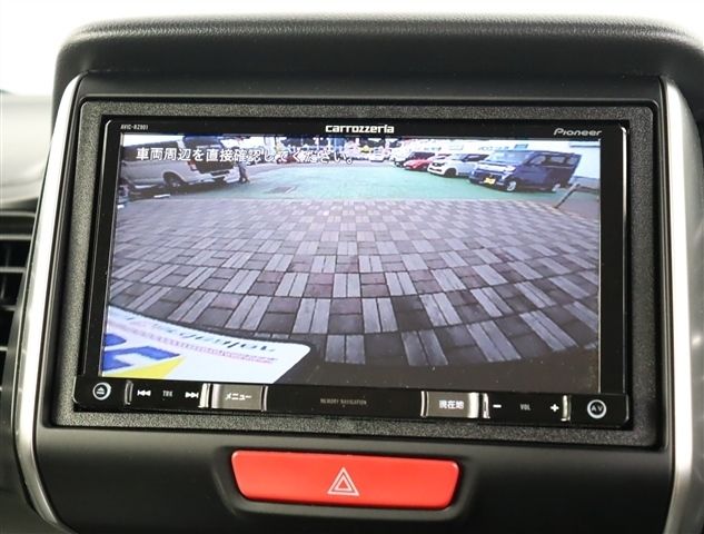 N-BOX SLASH