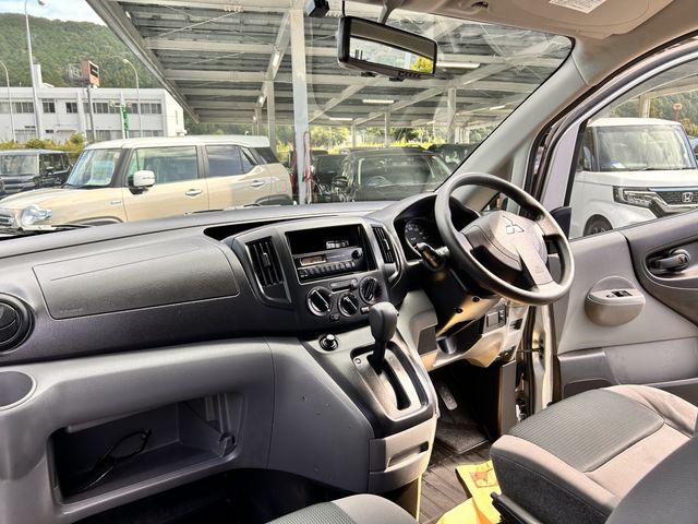 DELICA van 2WD