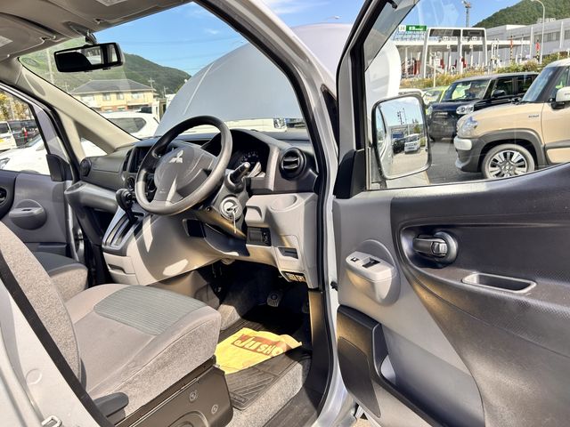 DELICA van 2WD