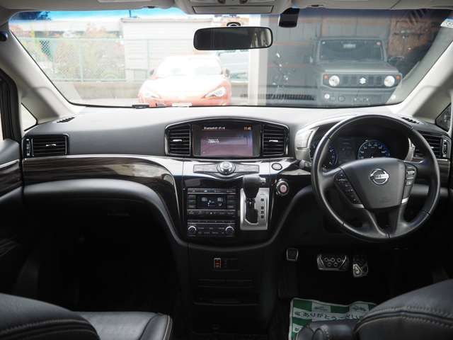 ELGRAND  4WD