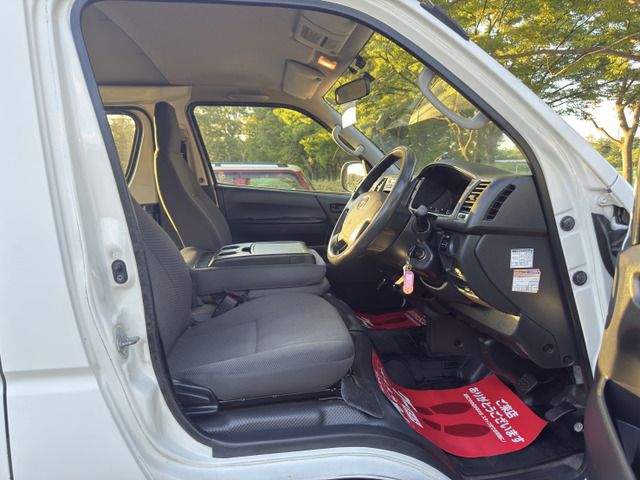 HIACE van 4WD