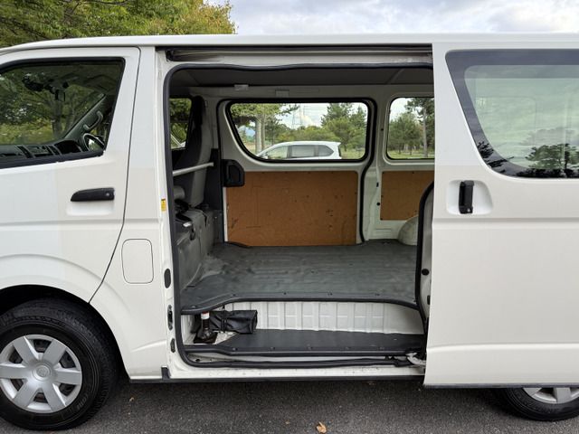 HIACE van 4WD