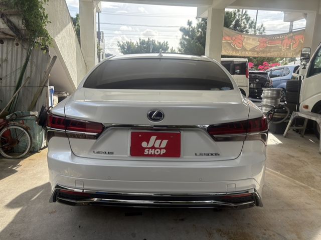 LEXUS LS500h
