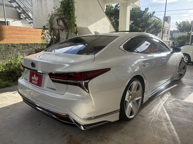 LEXUS LS500h