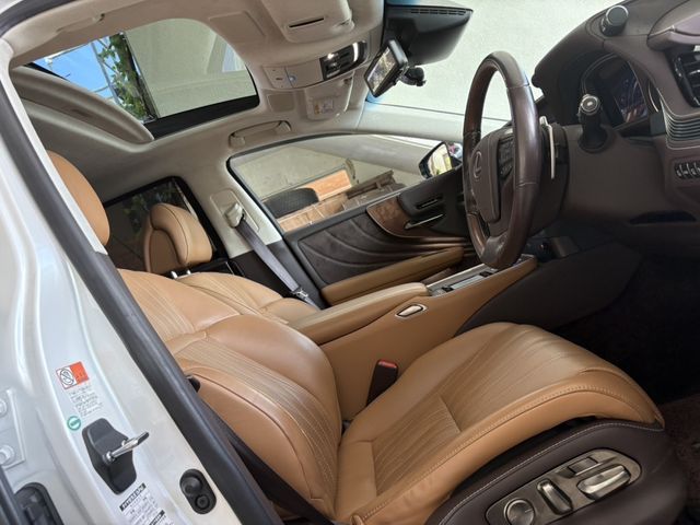LEXUS LS500h