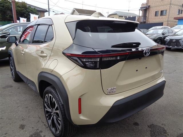 YARIS CROSS HYBRID
