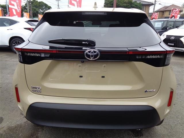 YARIS CROSS HYBRID