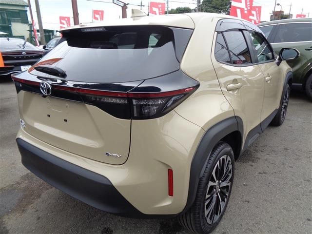 YARIS CROSS HYBRID