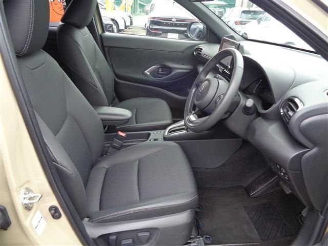 YARIS CROSS HYBRID