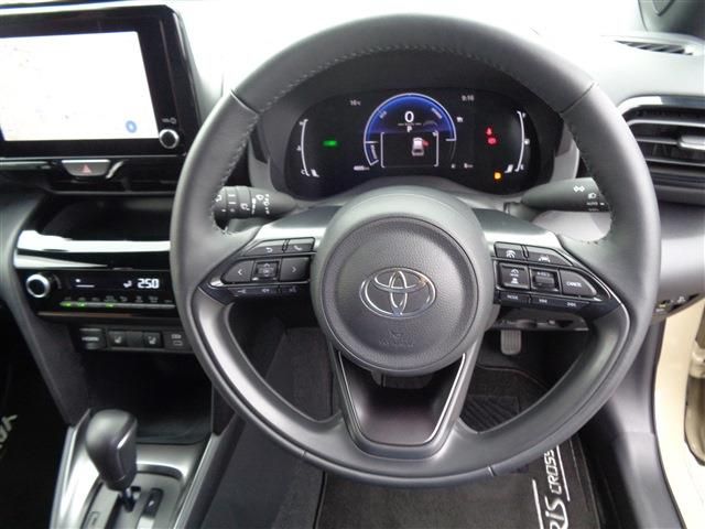 YARIS CROSS HYBRID