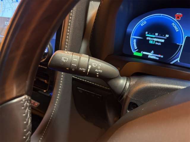 ALPHARD hybrid