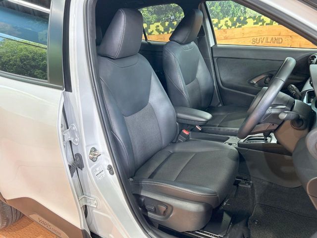 YARIS CROSS HYBRID