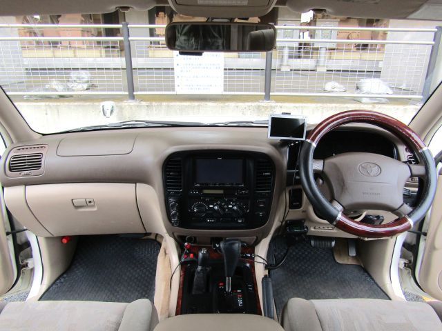 LANDCRUISER wagon