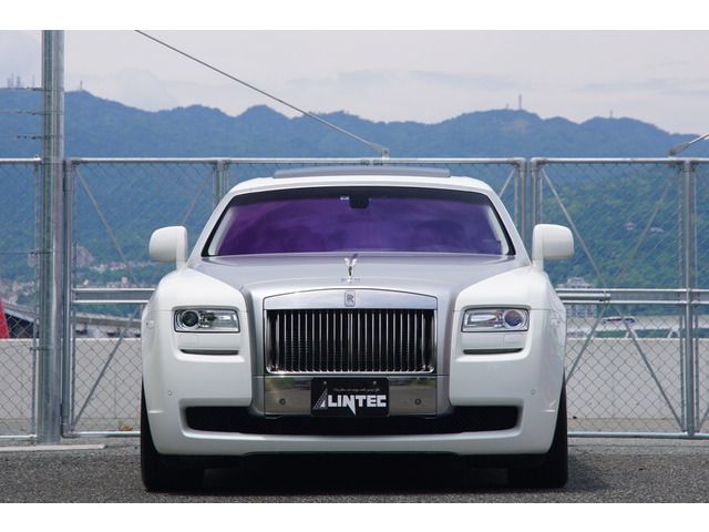 ROLLS-ROYCE