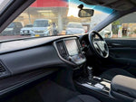 CROWN sedan hybrid